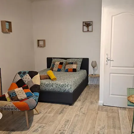 Appartement Cosy Meublé, Terrasse Et Patio Pour Vélo Rochefort