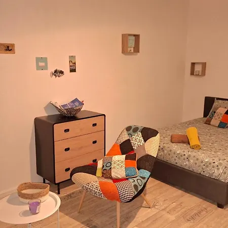 Cosy Meublé, Terrasse Et Patio Pour Vélo Appartement